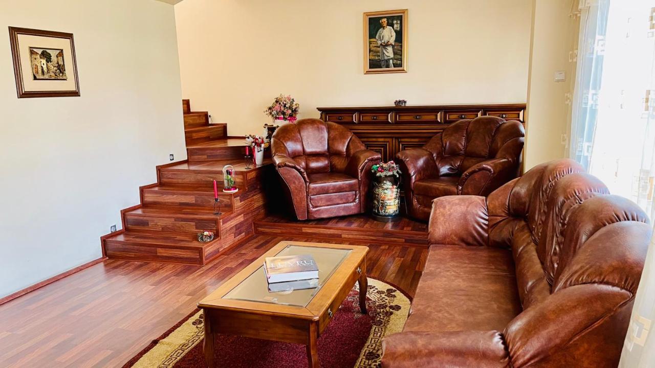 Leto House Apartment Târgu Jiu Екстериор снимка