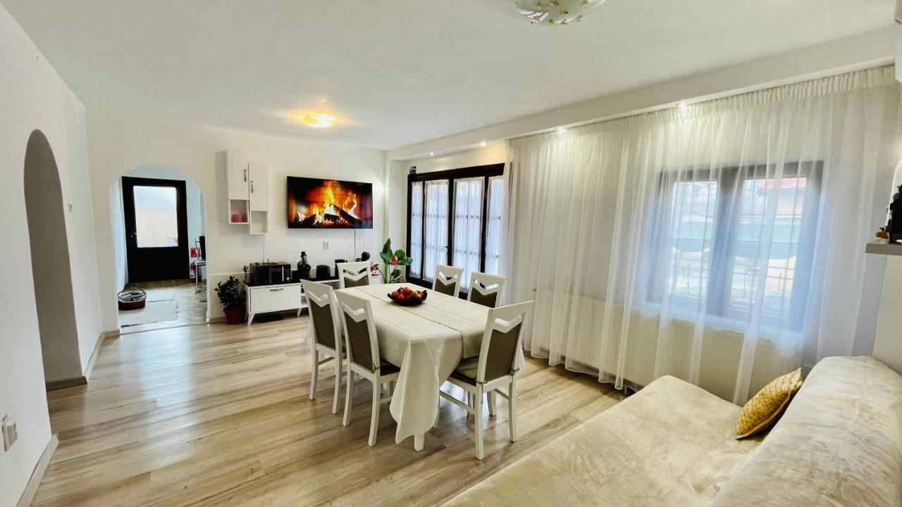 Leto House Apartment Târgu Jiu Екстериор снимка
