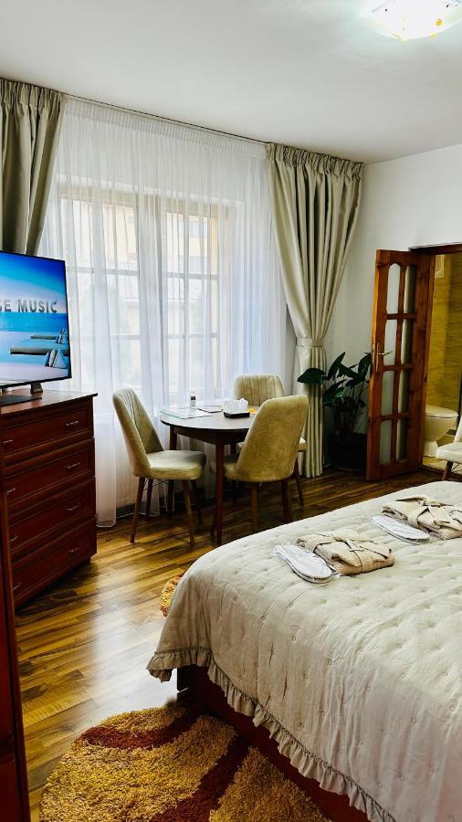 Leto House Apartment Târgu Jiu Екстериор снимка