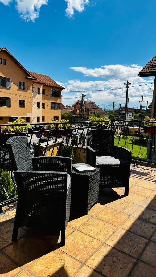 Leto House Apartment Târgu Jiu Екстериор снимка