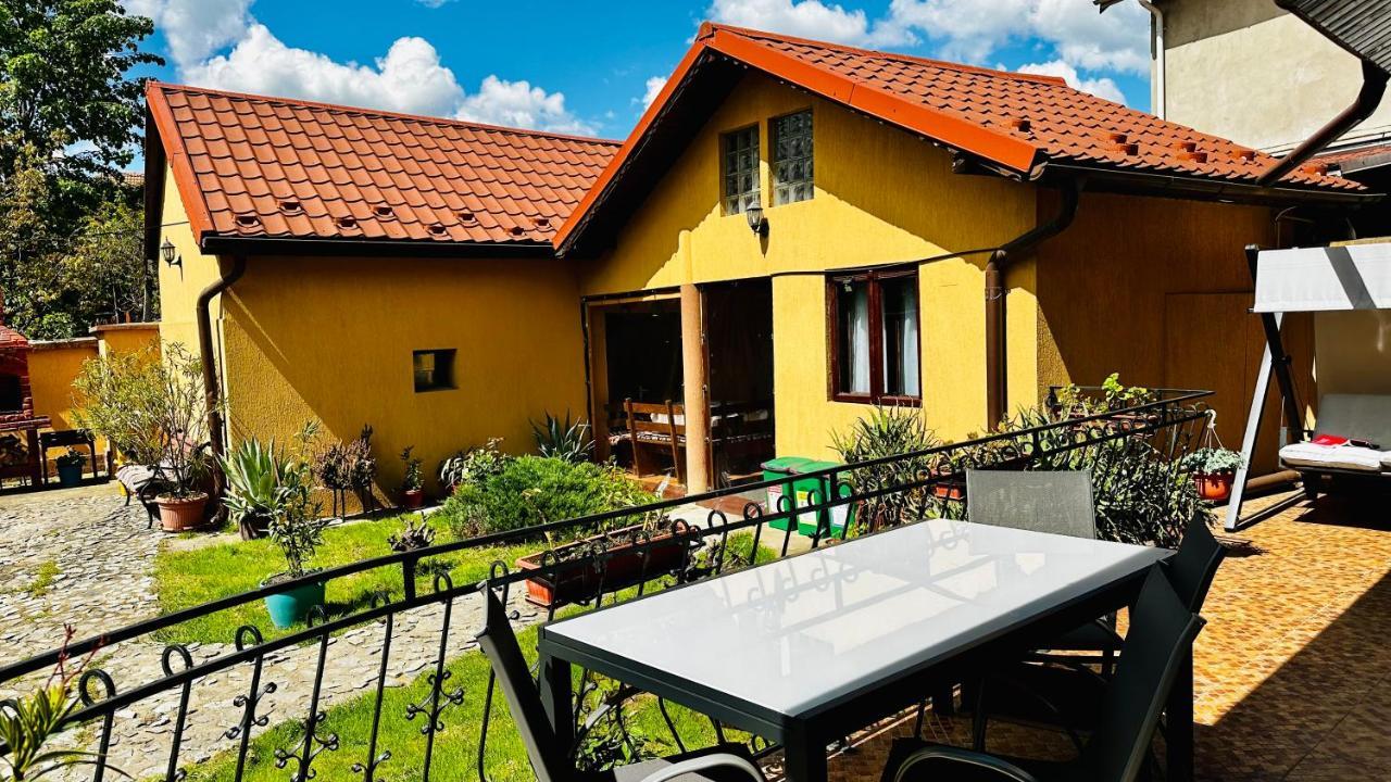 Leto House Apartment Târgu Jiu Екстериор снимка